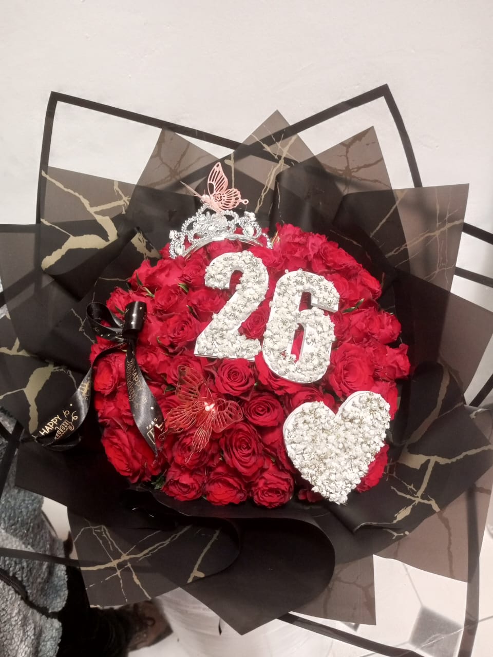 Money and flower bouquet by Leon Events
