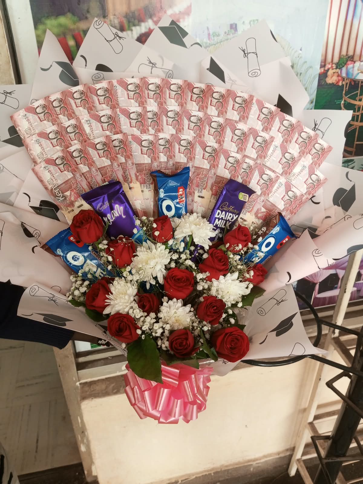 Money and flower bouquet by Leon Events