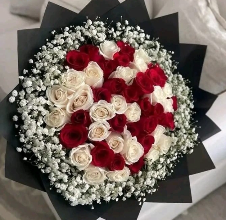 Money & Flower Bouquet