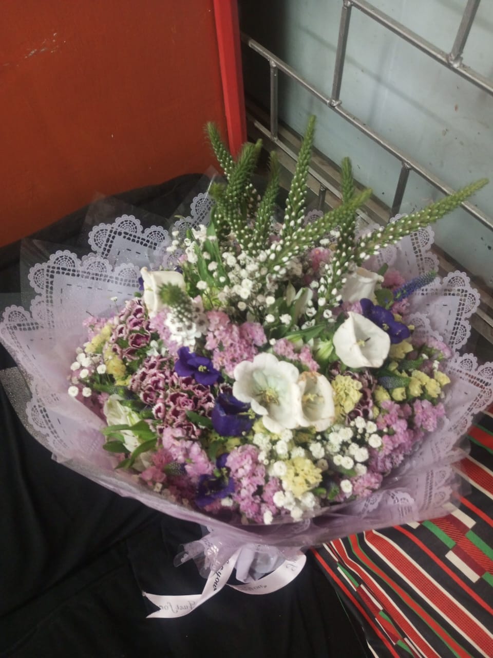 Money and flower bouquet by Leon Events